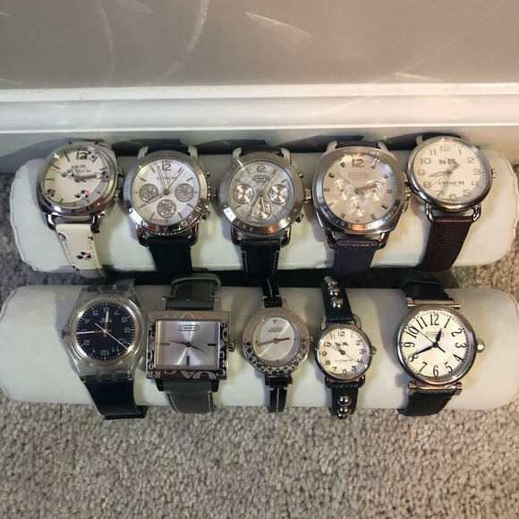 Coach Watch - Picture 3 of 3